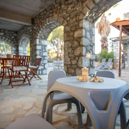 别墅 Kitta Vouterakou Family Towerhouse
