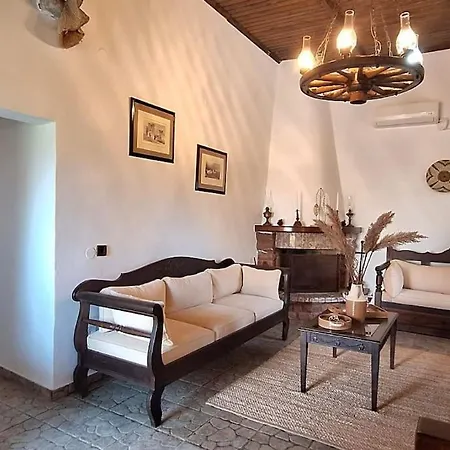 Kitta Vouterakou Family Towerhouse Koíta