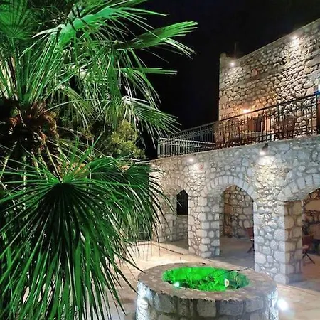 别墅 Kitta Vouterakou Family Towerhouse