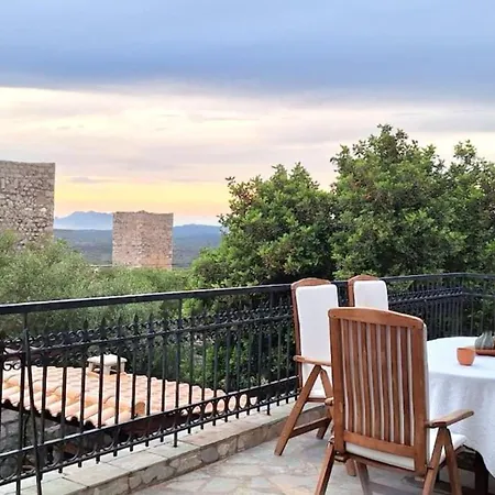 בית נופש Kitta Towerhouse - Mani Sunset Views קויטה