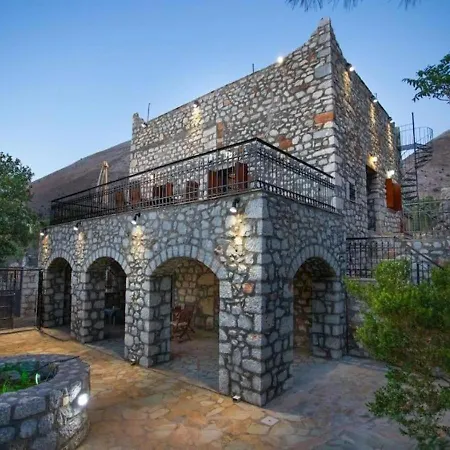 Villa Kitta Towerhouse - Mani Sunset Views Koíta