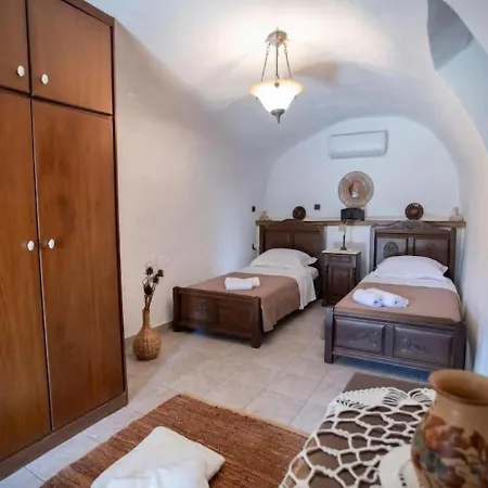 Kitta Towerhouse - Mani Sunset Views * Koíta