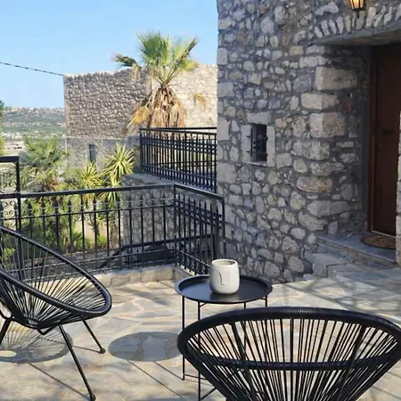 Kitta Towerhouse - Mani Sunset Views בית נופש קויטה