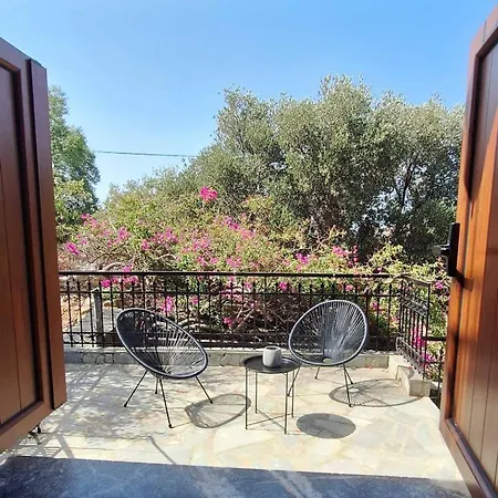 בית נופש Kitta Towerhouse - Mani Sunset Views