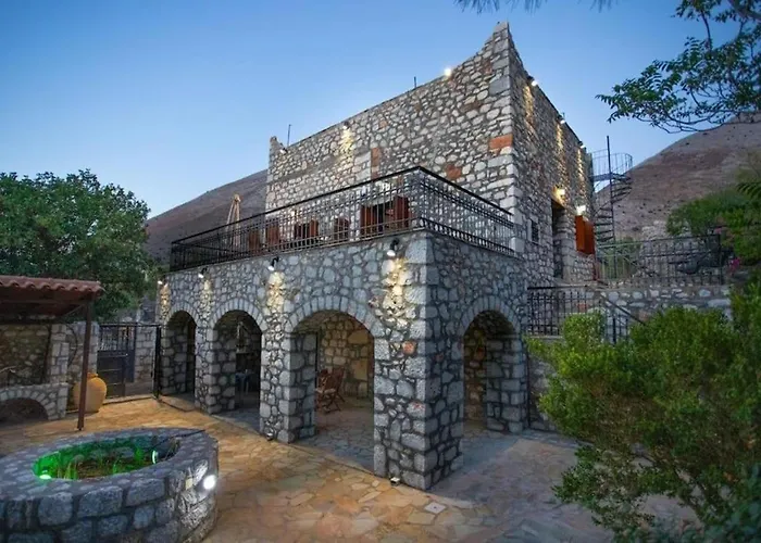 Villa Kitta Towerhouse - Mani Sunset Views Koíta