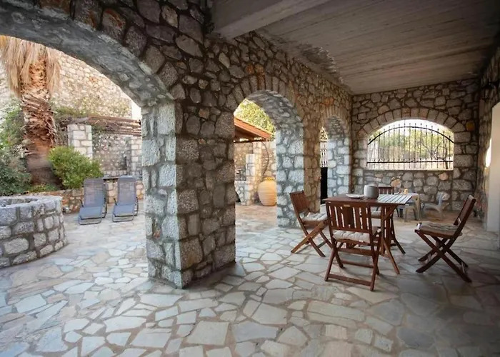 Kitta Towerhouse - Mani Sunset Views *