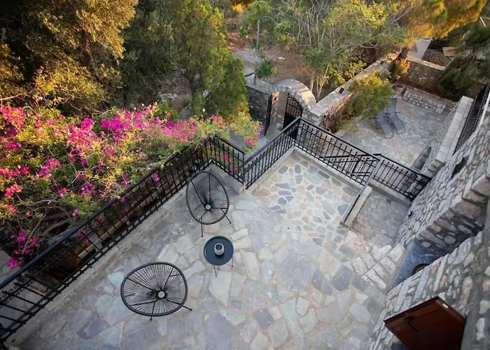 Kitta Towerhouse - Mani Sunset Views *